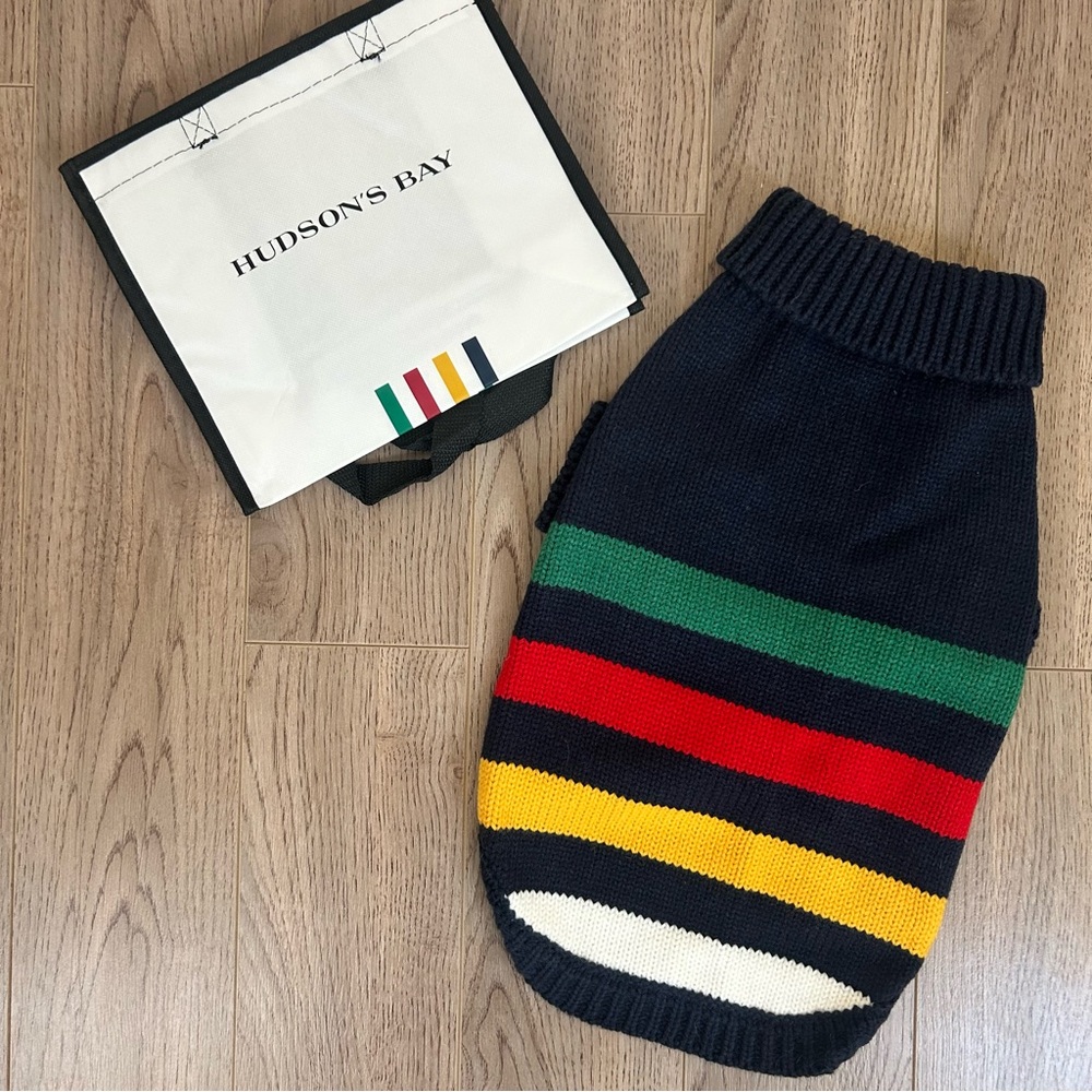 HBC STRIPES SIZE MEDIUM Navy Dog Sweater - Brand new with logo bag